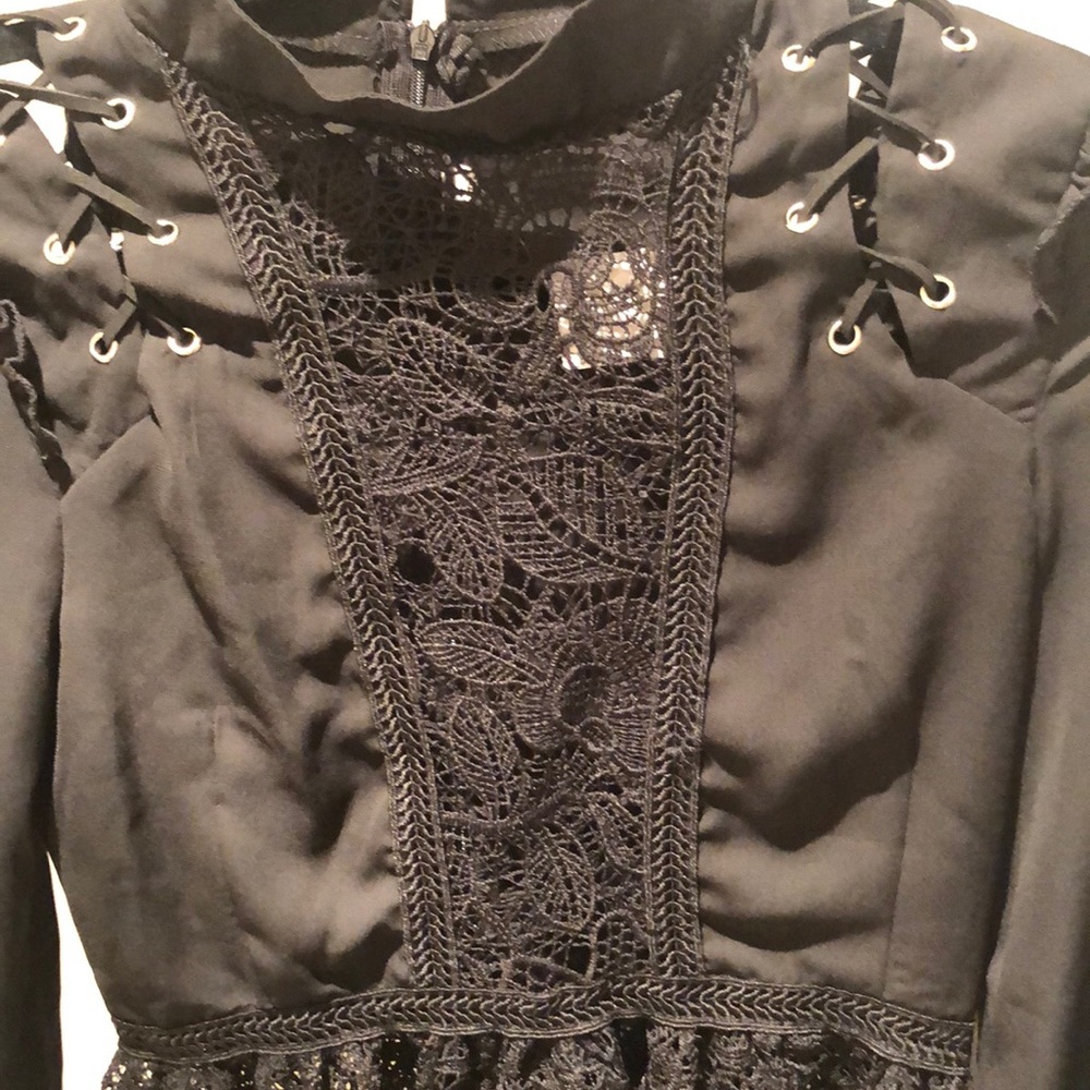Blouse - Picture 3 of 8